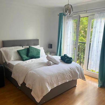 Luxury Rooms And An En-Suite Room With Free Wi-Fi Clarendon Way Colchester Extérieur photo