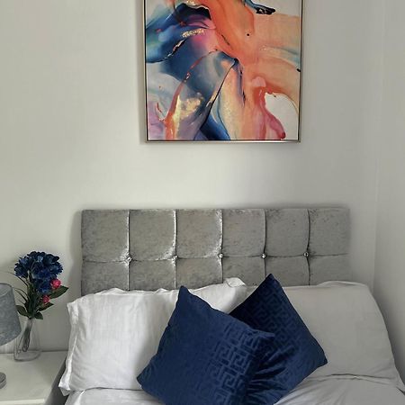 Luxury Rooms And An En-Suite Room With Free Wi-Fi Clarendon Way Colchester Extérieur photo