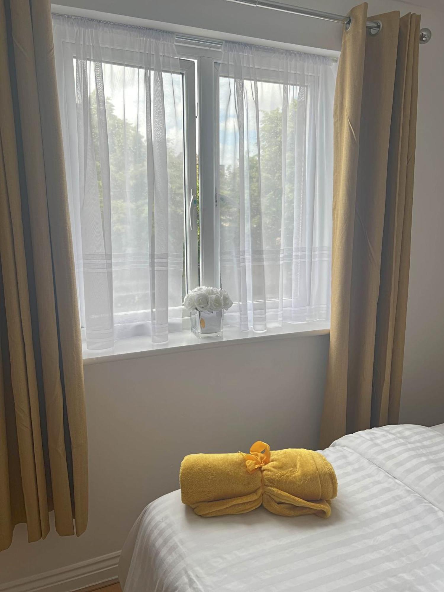 Luxury Rooms And An En-Suite Room With Free Wi-Fi Clarendon Way Colchester Extérieur photo