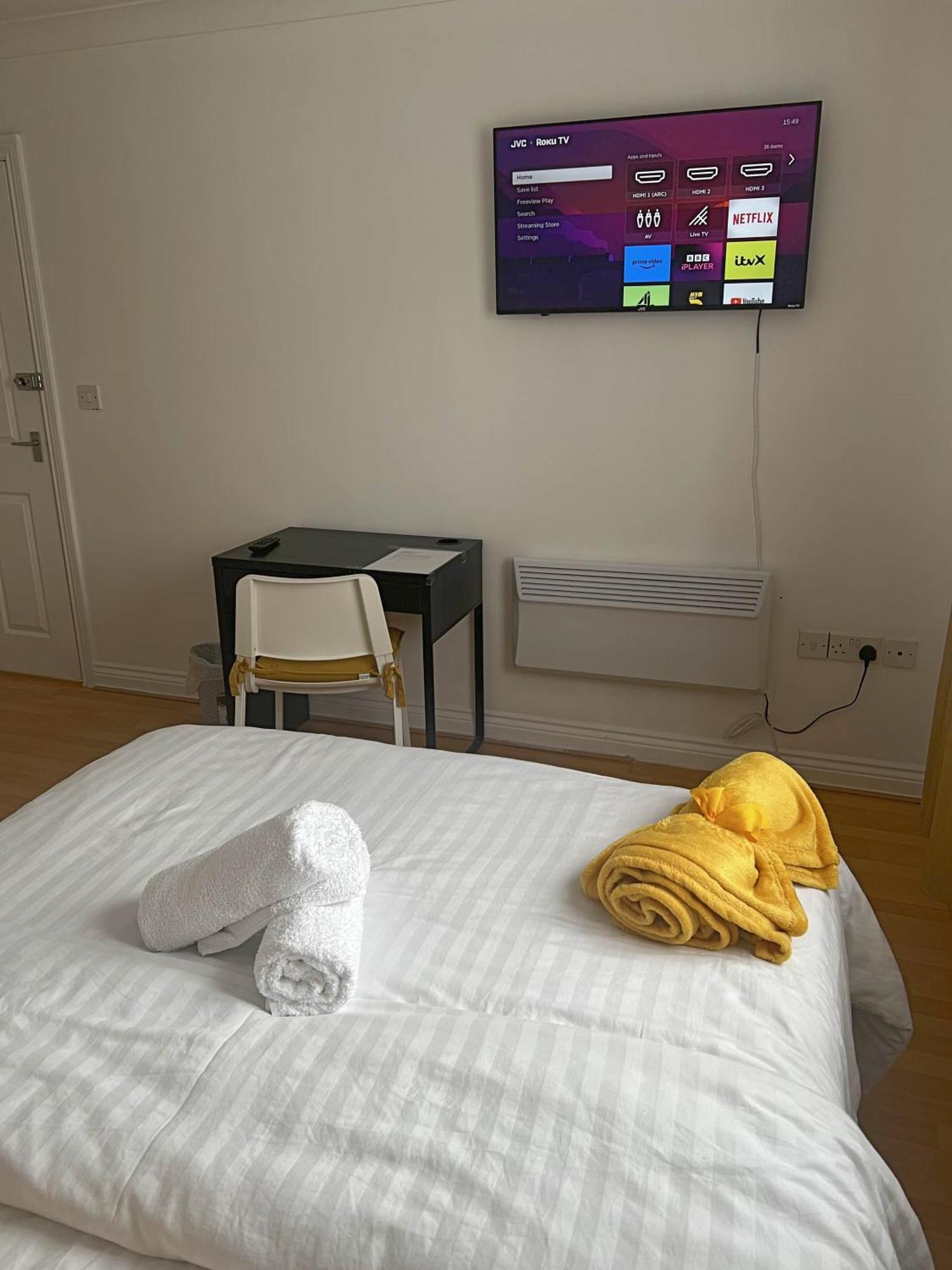 Luxury Rooms And An En-Suite Room With Free Wi-Fi Clarendon Way Colchester Extérieur photo