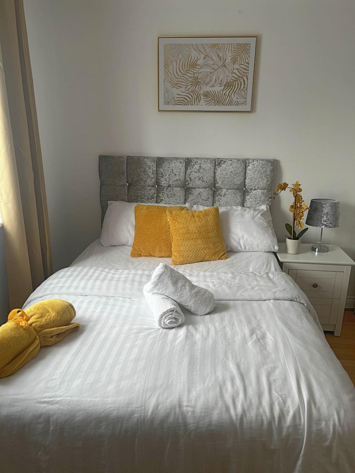 Luxury Rooms And An En-Suite Room With Free Wi-Fi Clarendon Way Colchester Extérieur photo